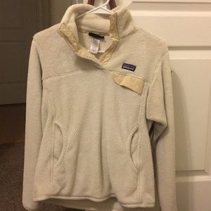Small Cream Patagonia Pullover